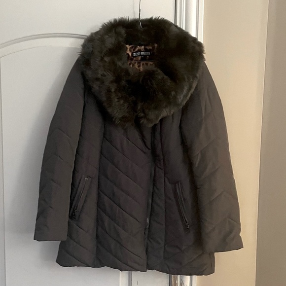 “Steve Madden “coat for women.Very good condition,like new.Size-M,color-gray. - Picture 1 of 7